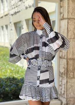 Mackenzie Mode Seeing Stars Dress Black/White Size 8 for rent on The Volte - image 2