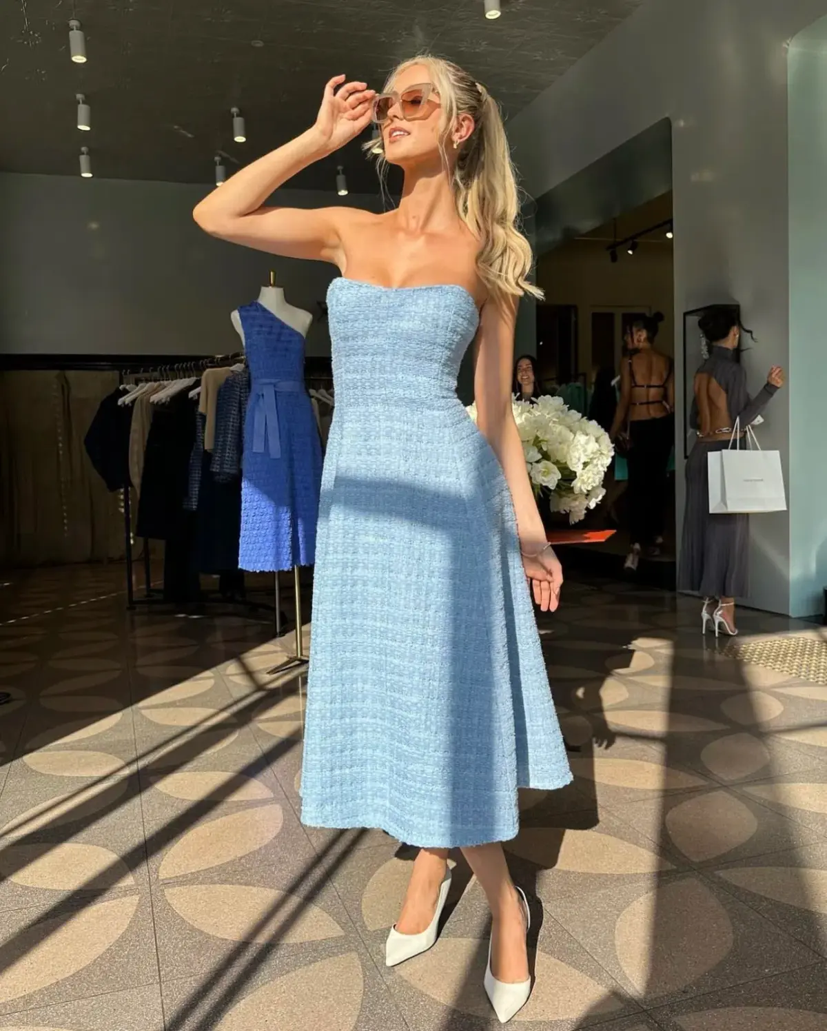 Scanlan Theodore Tweed Boucle Midi Dress Pale Blue Size 8 - Image 2