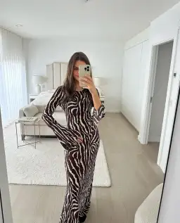 Realisation Par Gia Dress in Animal Size Small/Au 8 for rent on The Volte - image 7